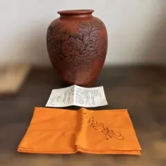 赤漆器の彫刻花瓶花鳥（村上木彫堆朱） - メルカリ