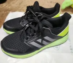 アディダス キッズ スニーカー 20cmブラック×グリーンadidas