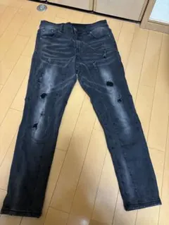 美品 アダムスジャグラー フリンジ加工 ブラックスキニージーンズ 