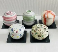 蓋もの　蓋つき　椀　大蓋　ペイズリー柄 吸物椀 沈金和菊彫 黒 漆塗り 漆器の井助