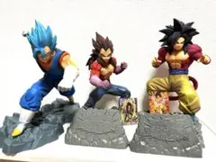 ドラゴンボールドッカンバトル　超サイヤ人4悟空　ベジータ　ベジット おまけつきのサムネイル