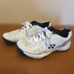 YONEX バドミントンシューズのサムネイル