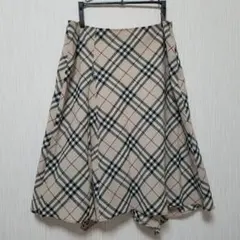 美品　バーバリーブルーレーベル　フレアスカート　匿名発送