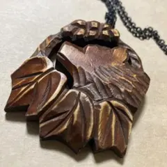 北海道土産　アイヌ木彫刻　熊ネックレス