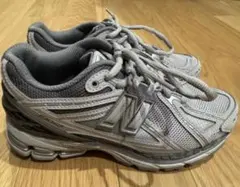 New Balance ニューバランス グレー 1906RNY