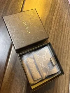 GUCCI ピアス用入れ物と箱