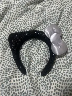 ハローキティ　スパンコール　カチューシャ