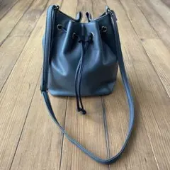 BEAMS HEART 黒×グレー バケットバッグのサムネイル
