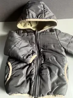 中綿ダウンジャケット　サイズ90 フード付コート　ベビーリバーシブル　フリース