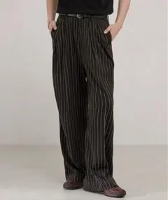 【EMMA CLOTHES】バルーンシルエット ディープタックワイドパンツのサムネイル