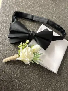 ブートニア・蝶ネクタイ・チーフセット