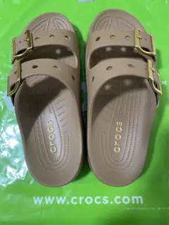クロックス　メタリックバックル　サンダルのサムネイル