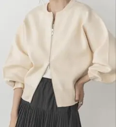 新品タグ付き hunch Wジップショートカーディガン アイボリー