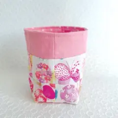 ミニバスケット　パッチワーク　小物入れ　花柄　ハンドメイド