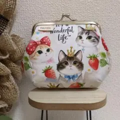 ハンドメイド　がま口ポーチ（クィーン　キャット）