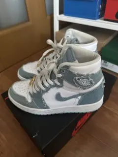 Nike Women's Air Jordan 1 High OG 