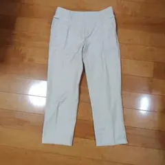 ベージュ カジュアルパンツのサムネイル