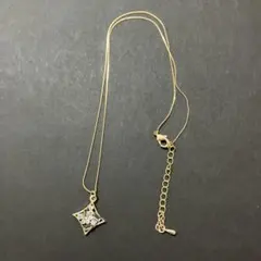 ★ネックレス　スクエアグリーン