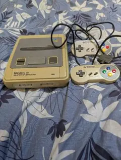 任天堂 スーパーファミコン 本体 コントローラー2つ付き