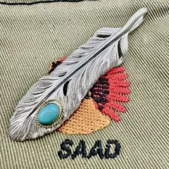 美品　SAAD ターコイズ付きフェザー70mm オキシダイズ加工 美品 SAAD ターコイズ付きフェザー 70mm - メルカリ