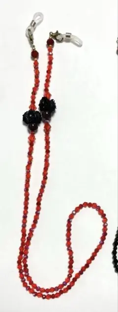 【M161】ハンドメイド　眼鏡・マスクストラップ 赤と黒①