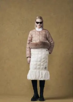 TAION EXTRA ショートダウン　ベージュMサイズ