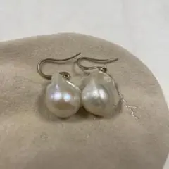 リプサリスバロックパールピアス