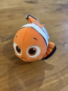 ファインディング　ニモ　ぬいぐるみ　景品