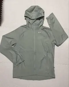 NIKE ナイキ エッセンシャル ジャケット ナイロンパーカー　グリーン 新品 NIKE - M《新品》NIKE ESSENTIAL JACKET ナイロンパーカー カーキの