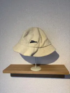 バケットハット　クリーム色