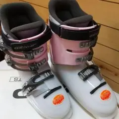 スキーブーツ 24