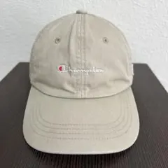 Champion ベージュ キャップ
