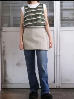 ベージュミニスカート ジッパー付き