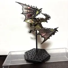 モンスターハンター　スタンダードモデル Plus ライゼクス　フィギュア