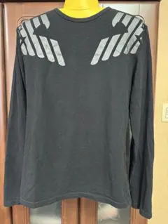 エンポリオアルマーニ　長袖Tシャツ
