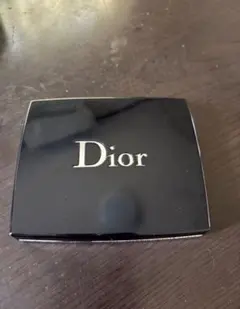 Dior サンククルールクチュール 689
