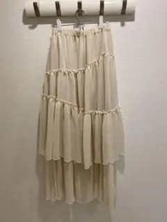 [美品] ティアード ロングスカート アイボリー