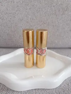 イブサンローラン　YSL 口紅 ルージュ ヴォリュプテ シャイン 14 114のサムネイル