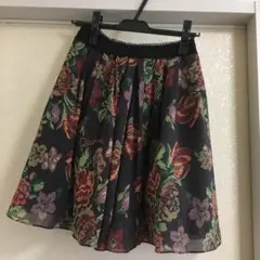 値下げ】新品 未使用 リッチミーニューヨーク スカートのサムネイル