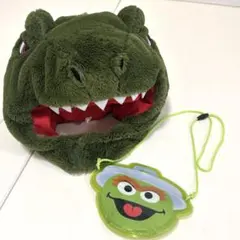 ユニバーサル　被り物　恐竜