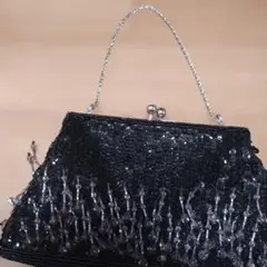 ビーズ装飾 黒 クラッチバッグ