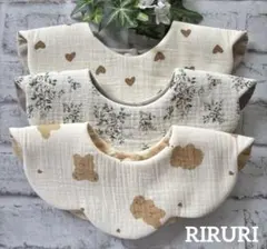 No.695 もくもく花びらスタイ 360℃ ハンドメイド - メルカリ