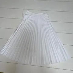 ラコステ　ホワイト プリーツスカート ロング丈のサムネイル