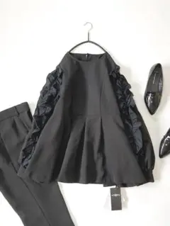 新品♪ルイルエブティック24SS異素材MIX ペプラムトップステーパードパンツ.