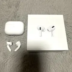 【最終SALE】AirPods Pro MegaSafe 充電ケース付きのサムネイル