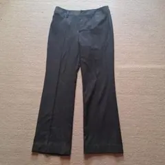 チャコールグレー