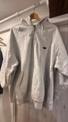 HUF ハーフジップパーカー