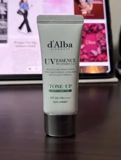 d'Alba UV Essence Waterfull Tone-Up