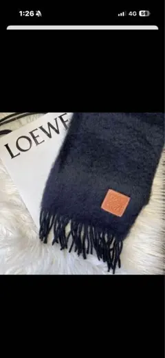LOEWE マフラーのサムネイル