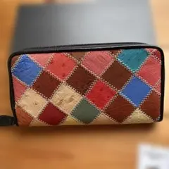 新品未使用 オーストリッチ 本革 ラウンドファスナー 長財布 パッチワーク 箱付のサムネイル